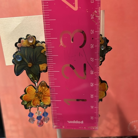 Designs From the Deep Water Lilies Vintage Designer Earrings-boutique - Picture 7 of 10